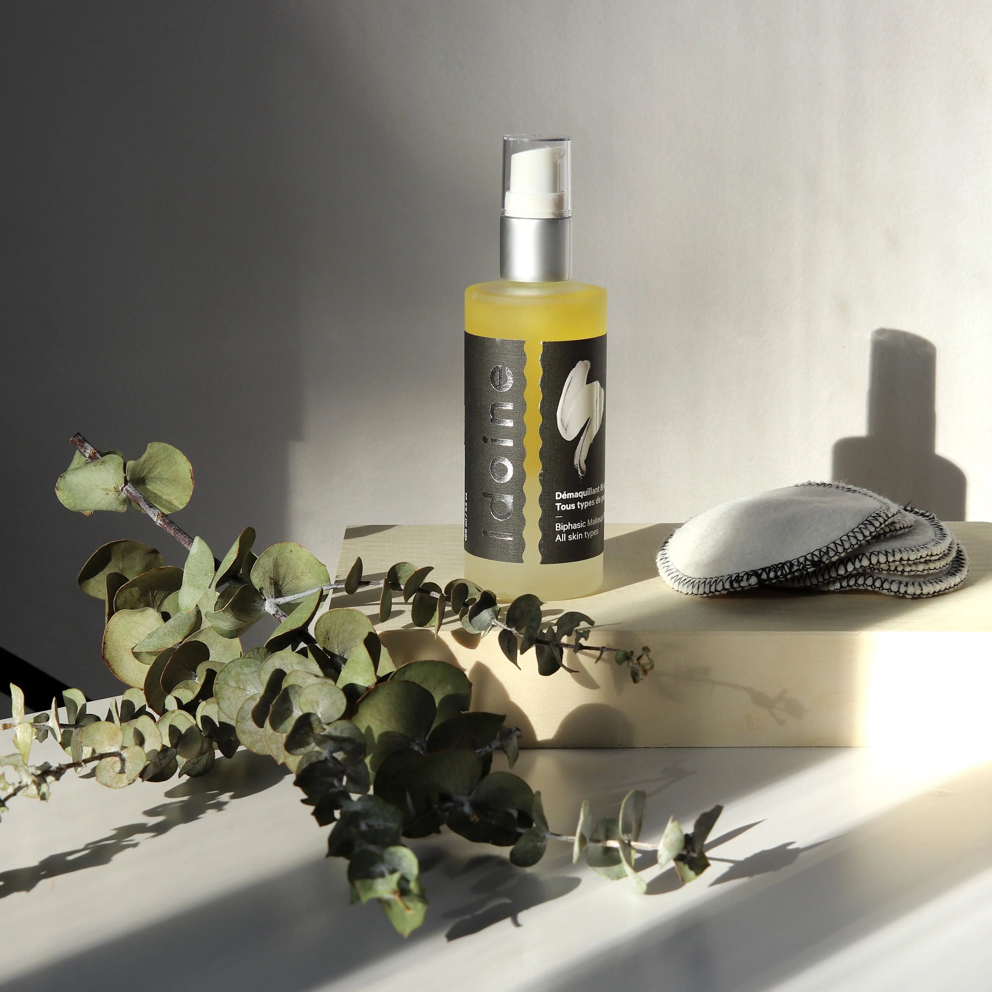 Bi-phasic Makeup Remover