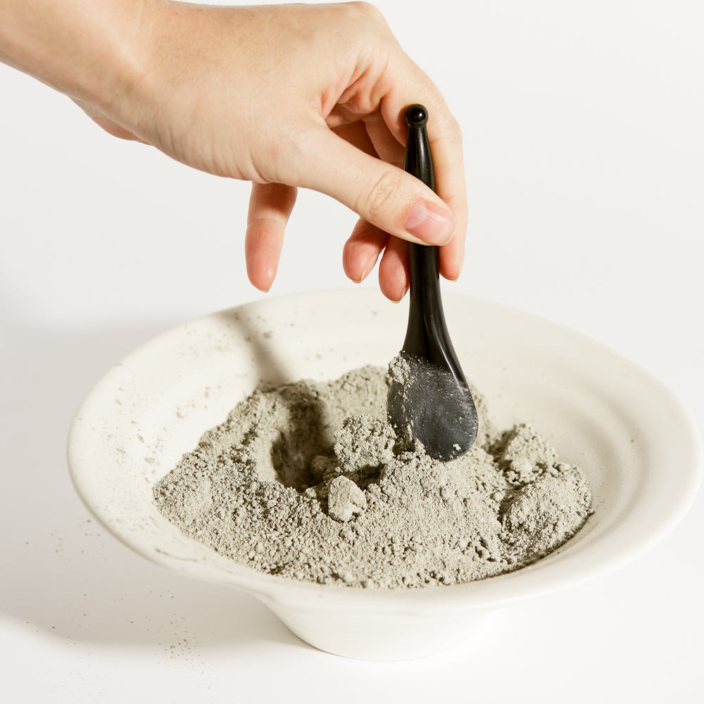 Black bian stone gua sha